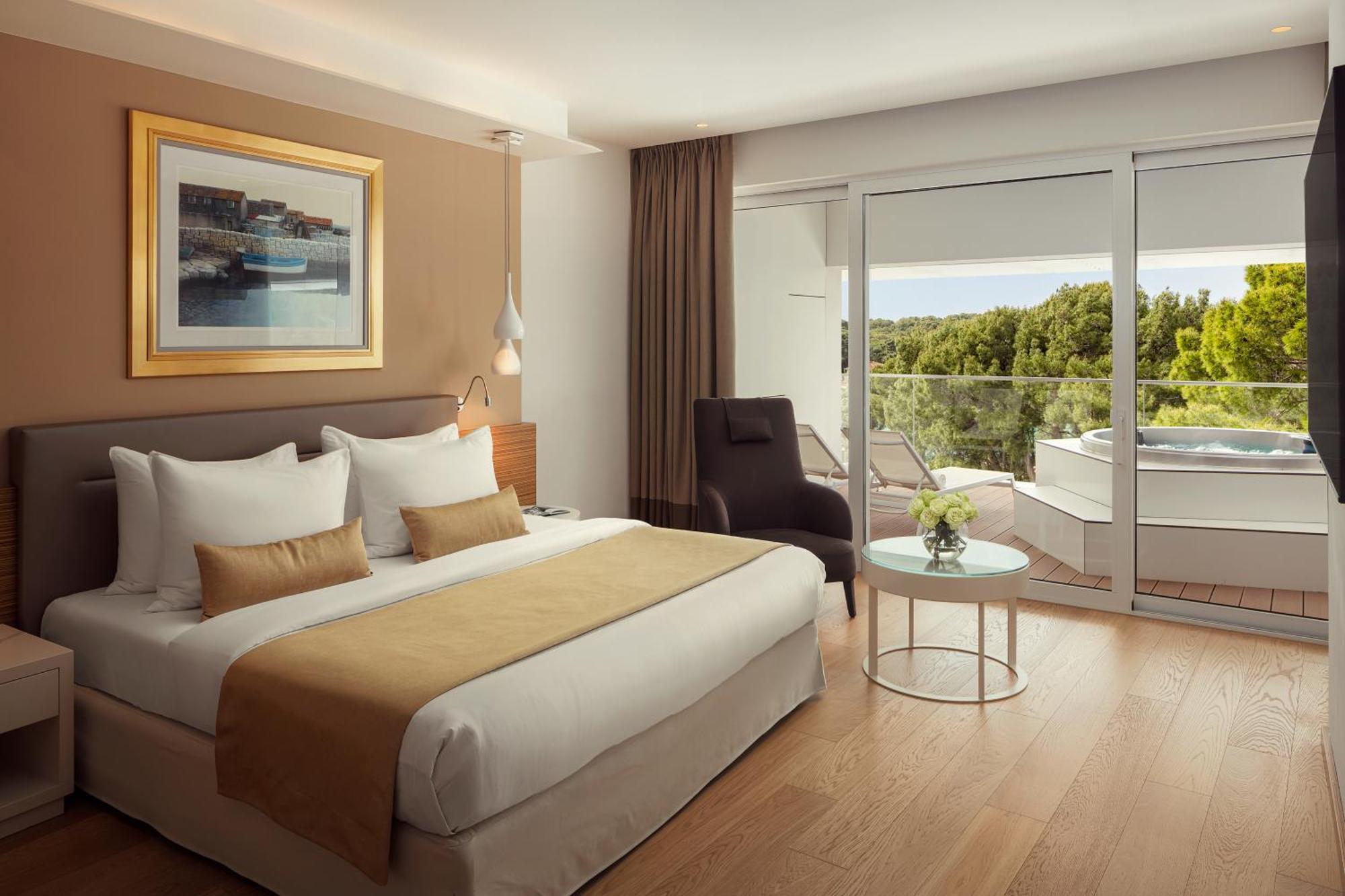 Hotel Bellevue Mali Lošinj Exteriör bild